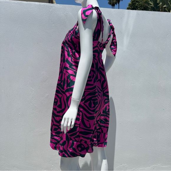 MARC JACOBS Oversize Abstract Rose Outline Babydoll Dress - Picture 9 of 15